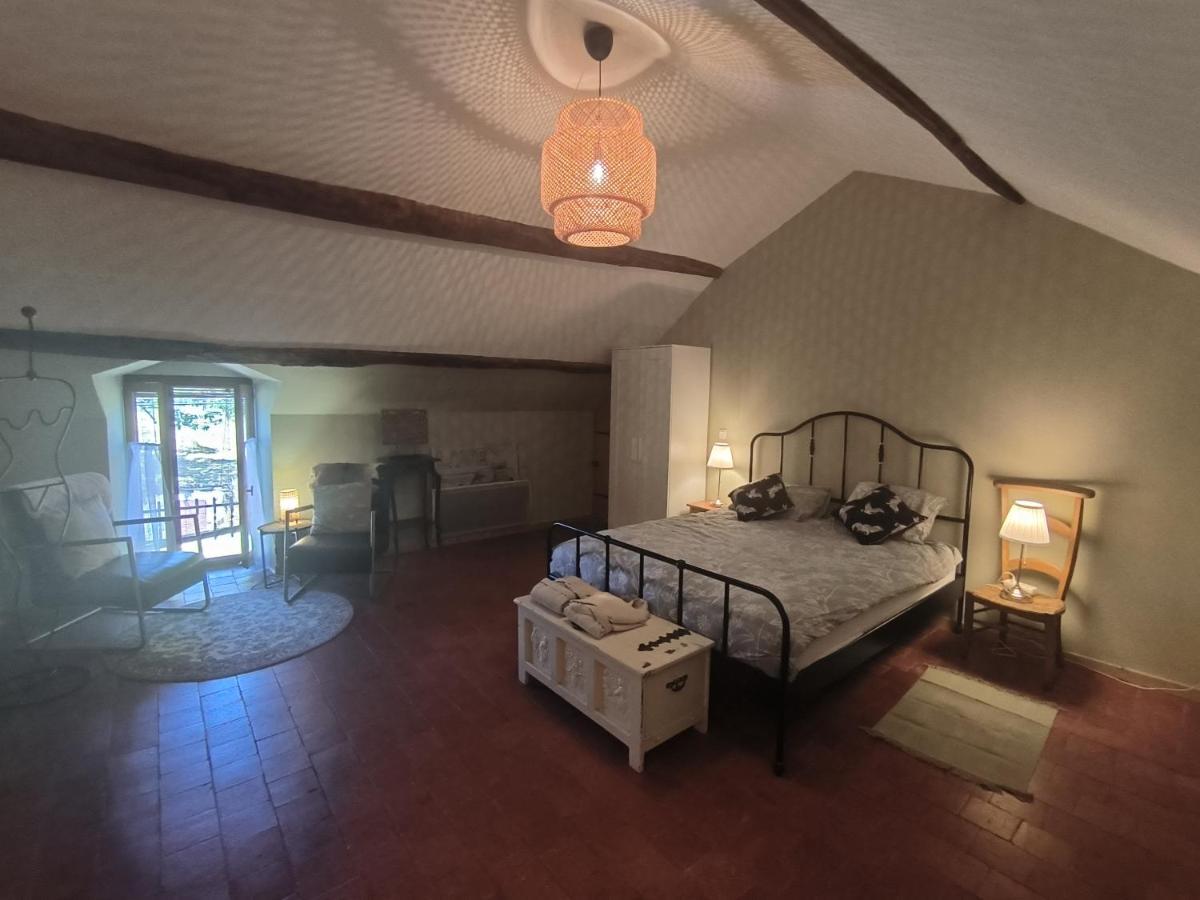 Chambres D'Hotes Montjouan Larochemillay Eksteriør bilde
